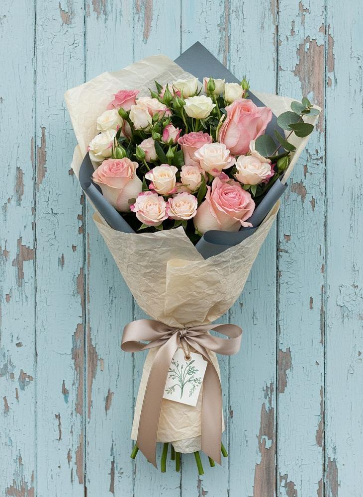 Букет цветов из: Розы в Хасанье