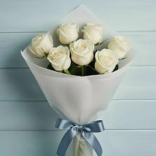 Букет 7 Белых роз Эдлесс Лав в Хасанье