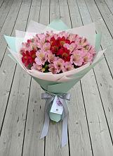 Букет цветов из:  Альстромерии в Хасанье