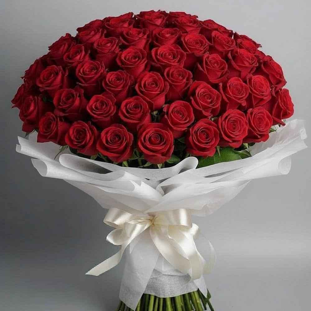 Букет 101 Красная роза Блэк Мэджик в Хасанье