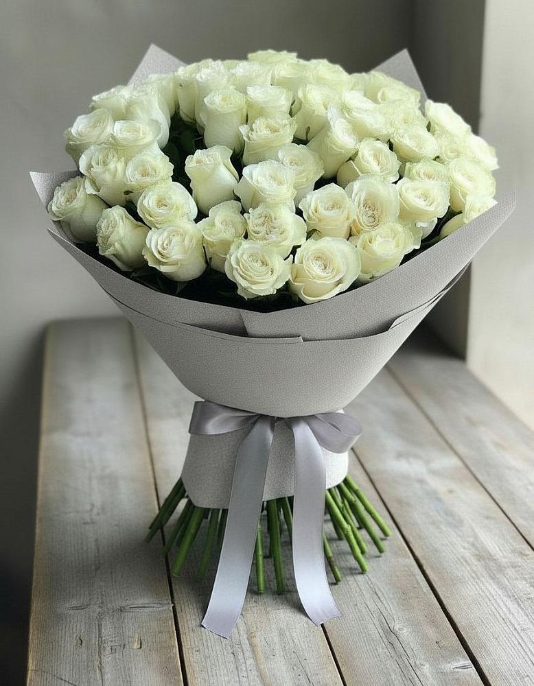 Букет 35 Белых роз в Хасанье
