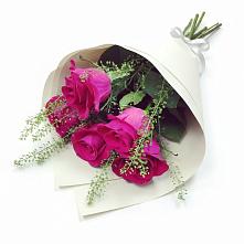 Букет цветов из:  Розы в Хасанье