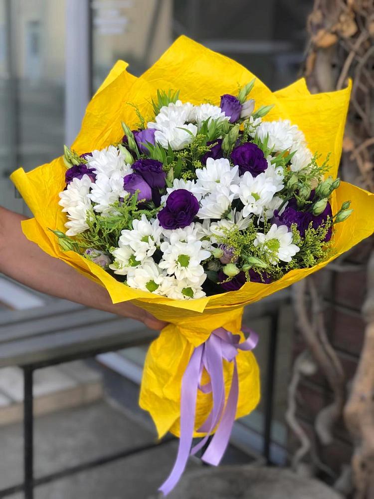 Букет цветов из: Ирисы, Хризантемы и Ромашки в Хасанье