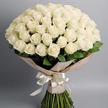 Букет 101 беля роза Белоснежка в Хасанье