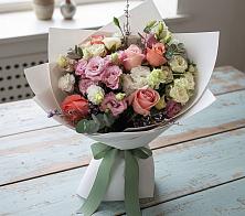 Букет цветов из:  Розы, Лизиантусы и Гвоздики в Хасанье