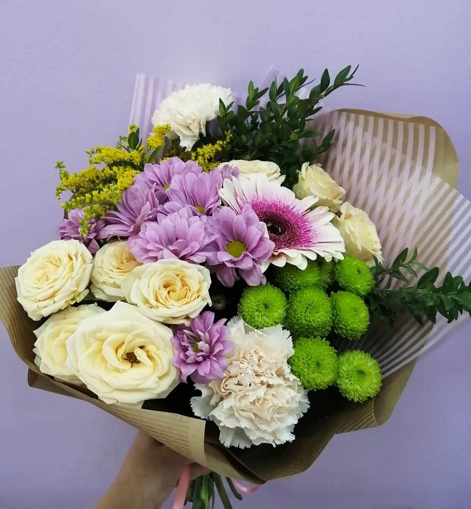 Букет цветов из: Хризантемы, Розы, Гвоздики и Герберы в Хасанье