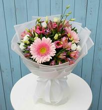 Букет цветов из:  Герберы, Альстромерии и Лизиантусы в Хасанье